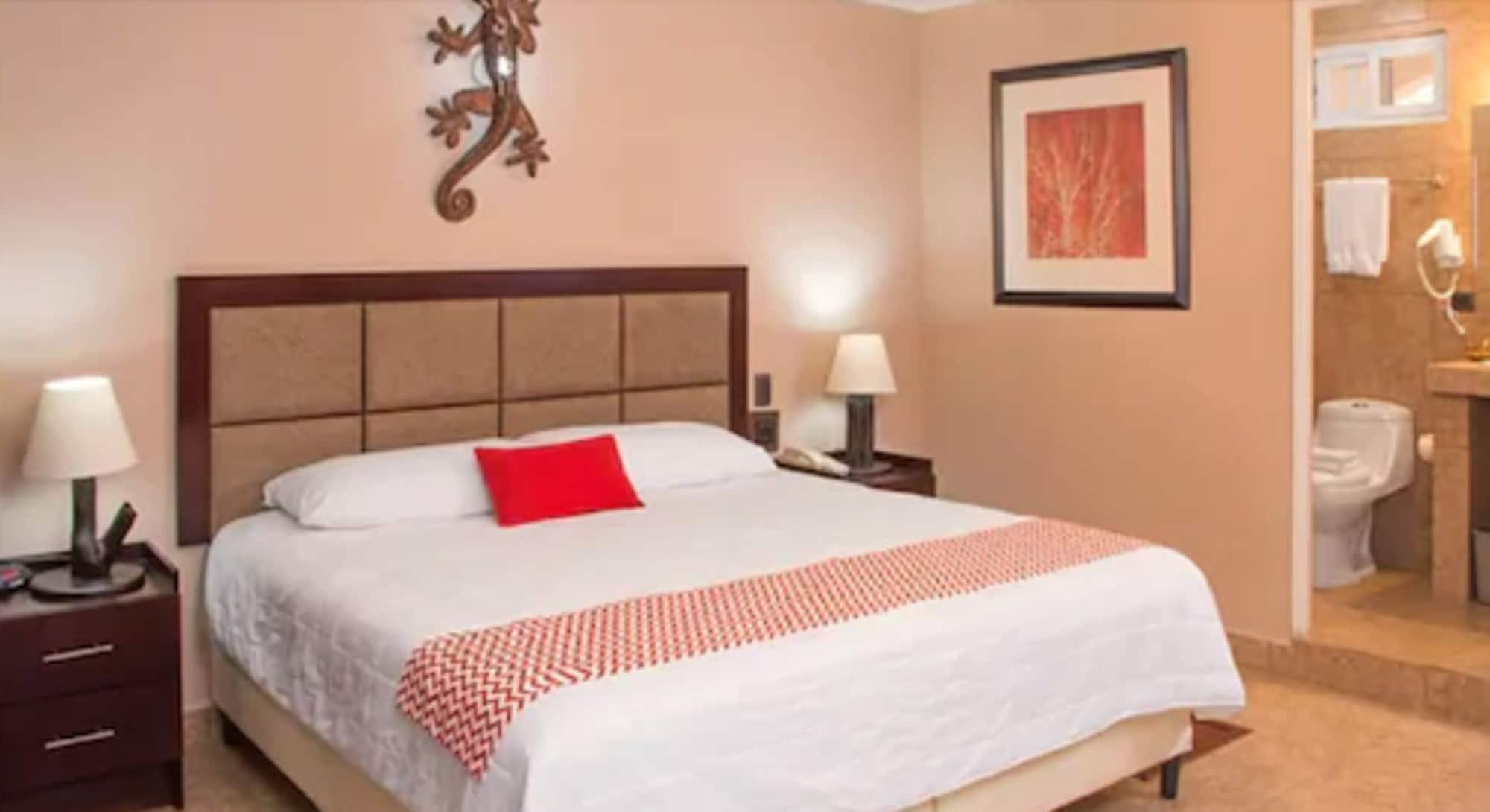 Ramada Tikal Isla De Flores Hotel Eksteriør bilde
